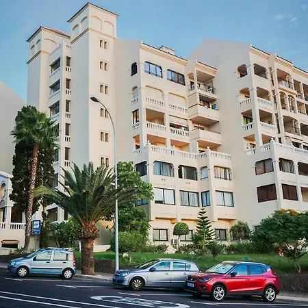 Great View, Heated Pool, Cool Design - Castle Harbour In Cristianos Los Cristianos (Tenerife)