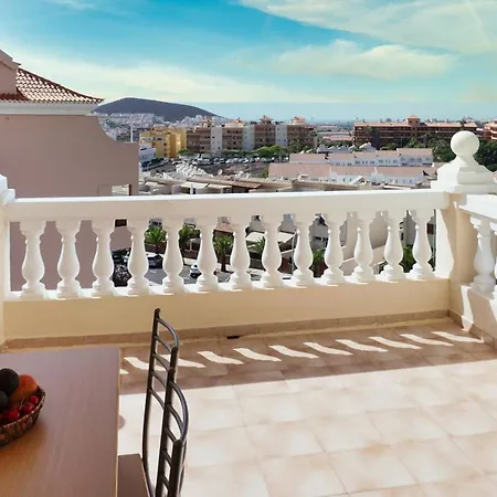 Apartment Great View, Heated Pool, Cool Design - Castle Harbour In Cristianos Los Cristianos (Tenerife)